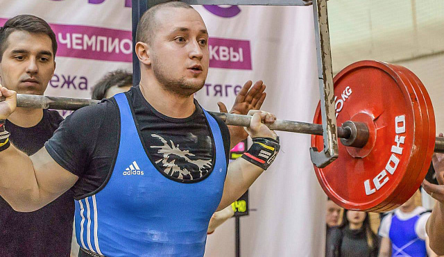 «Знай наших»: офицер Росгвардии Евгений Моисеев покоряет вершины пауэрлифтинга