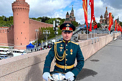 В День русской песни сотрудник столичного главка Росгвардии рассказал об увлечении вокалом